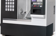 與普通機床相比，數控車床具有以下特點